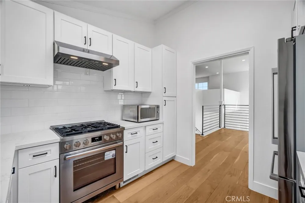 575 Through #A Laguna Beach, CA 92651