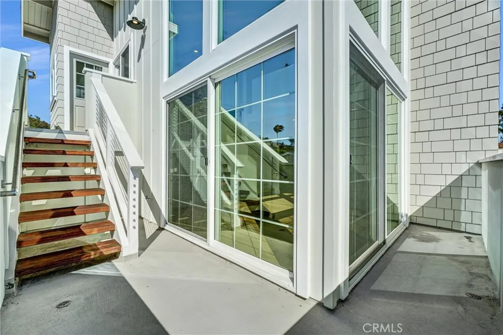 575 Through #A Laguna Beach, CA 92651