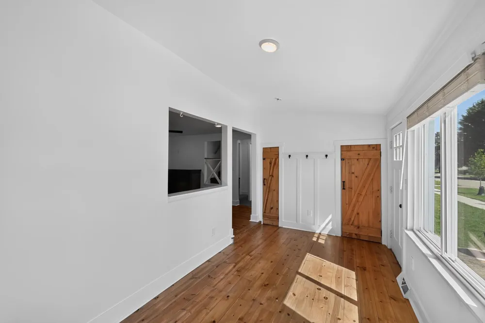314 Magnolia Street Three Oaks, MI 49128