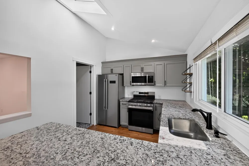 314 Magnolia Street Three Oaks, MI 49128