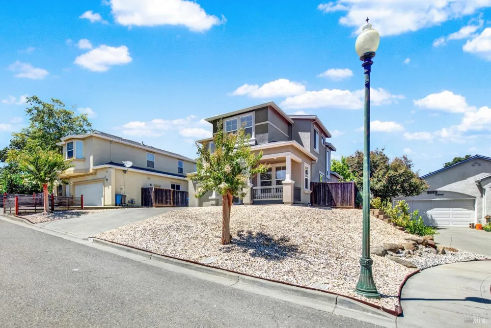 1073 Cabernet Court Vacaville, CA 95688