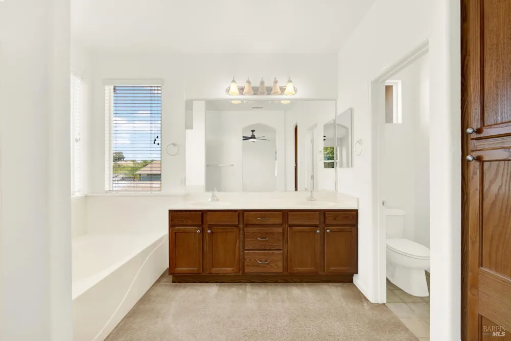 1073 Cabernet Court Vacaville, CA 95688