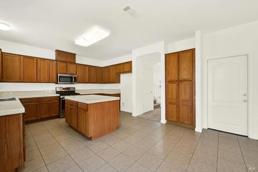 1073 Cabernet Court Vacaville, CA 95688