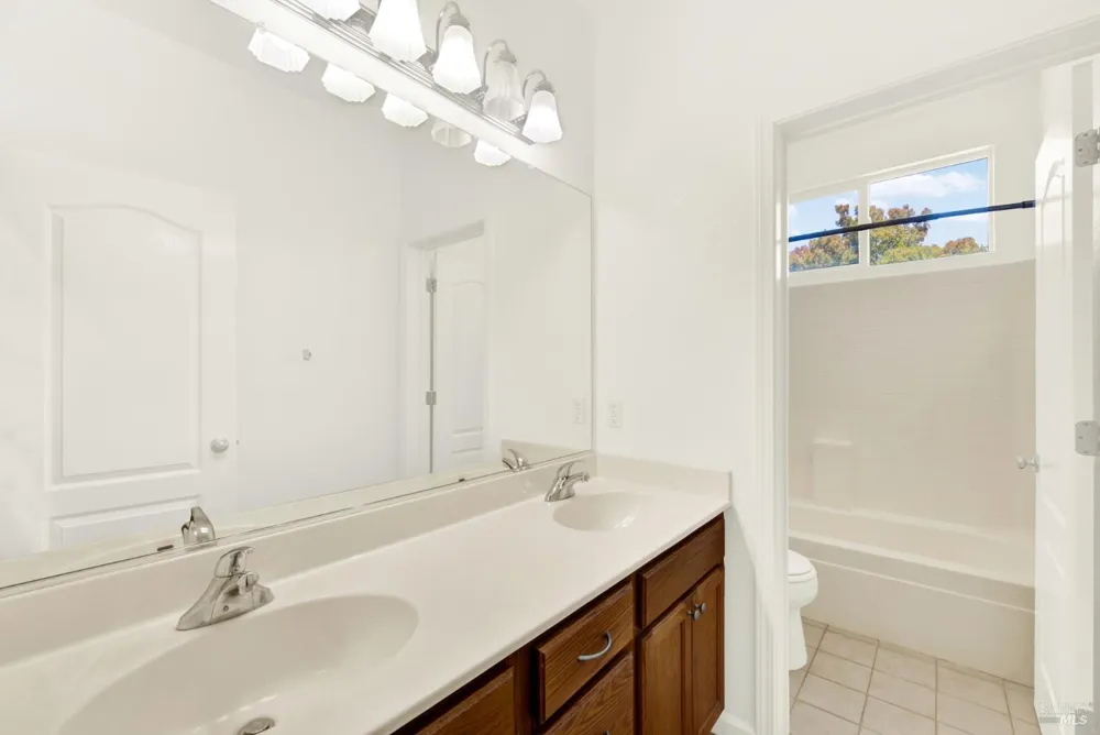 1073 Cabernet Court Vacaville, CA 95688