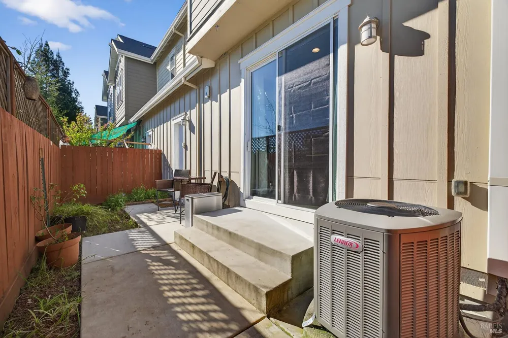 465 Miaterra Drive Santa Rosa, CA 95407