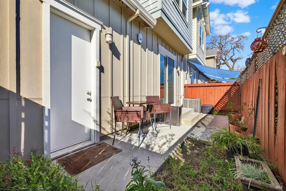 465 Miaterra Drive Santa Rosa, CA 95407