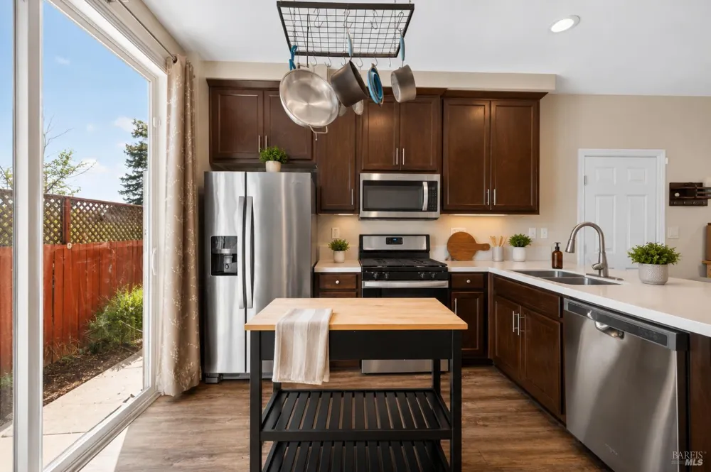 465 Miaterra Drive Santa Rosa, CA 95407