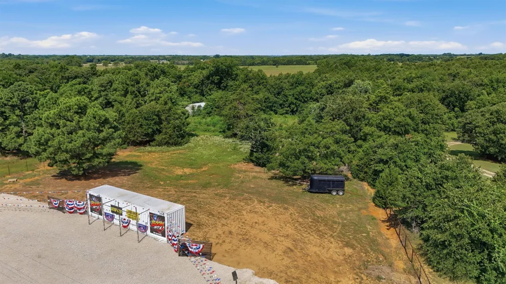 29151 US Highway 377 Whitesboro, TX 76245