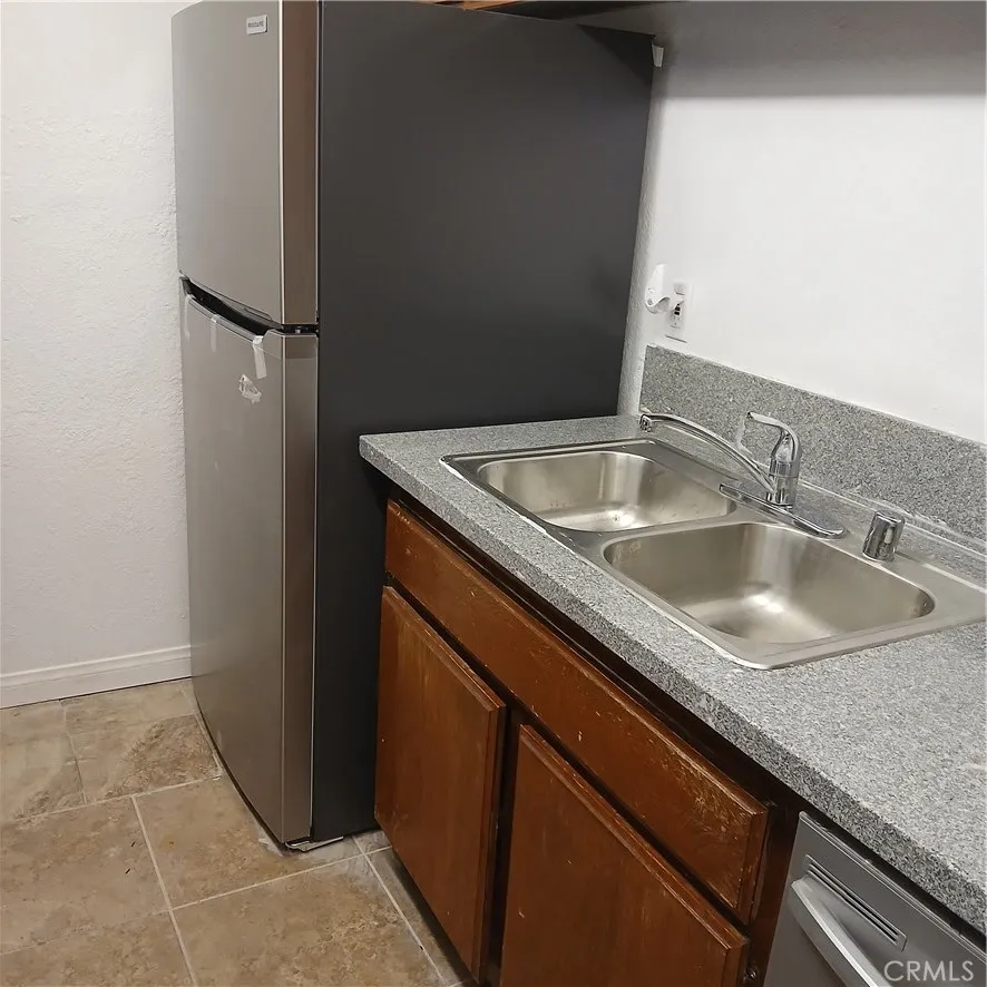 2449 West Acacia Avenue Hemet, CA 92545