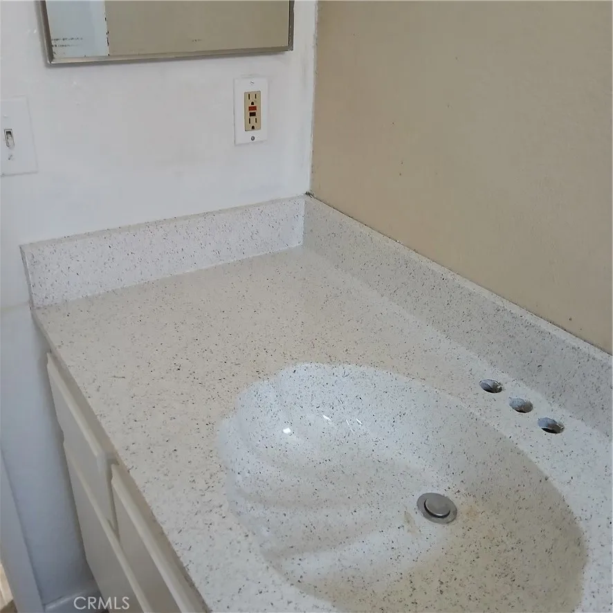 2449 West Acacia Avenue Hemet, CA 92545