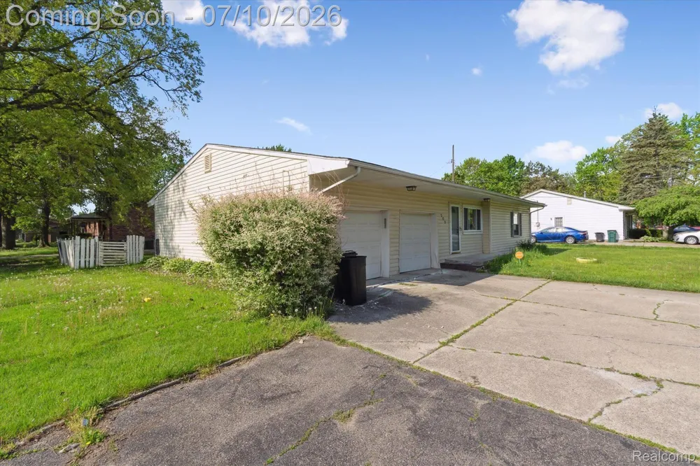 500 TROMBLEY DRIVE Troy City, MI 48083