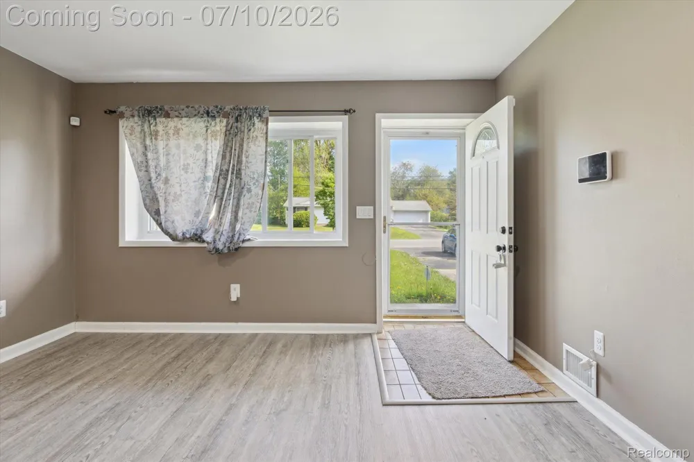 500 TROMBLEY DRIVE Troy City, MI 48083