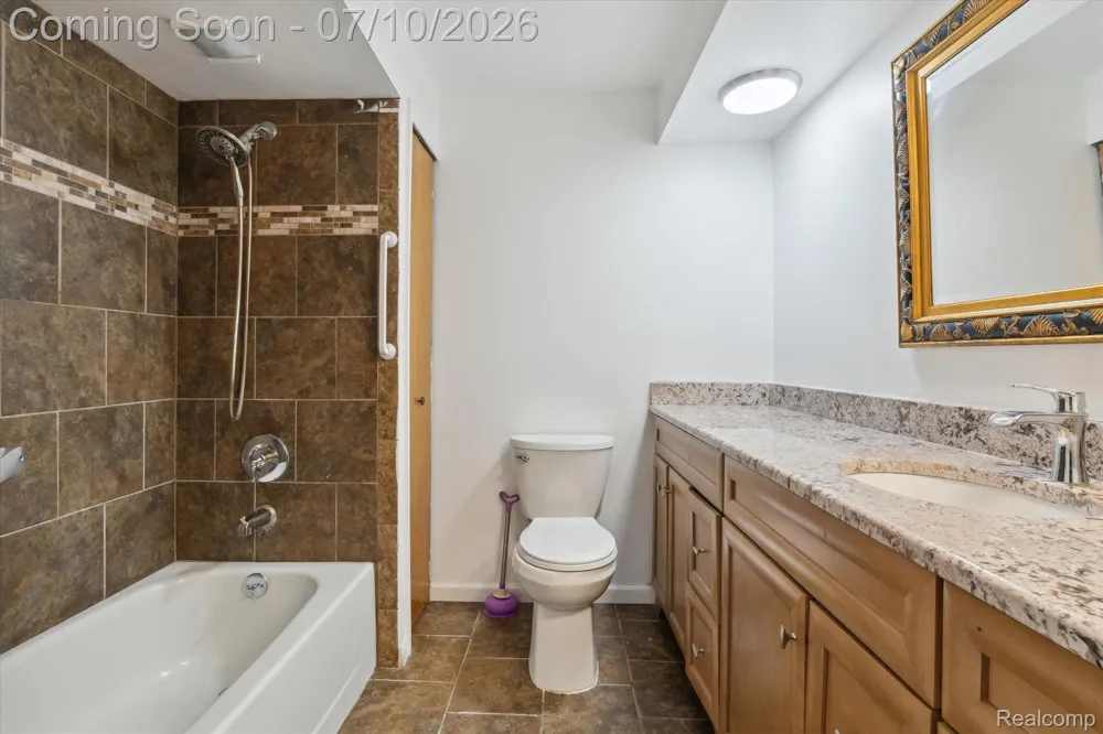 500 TROMBLEY DRIVE Troy City, MI 48083