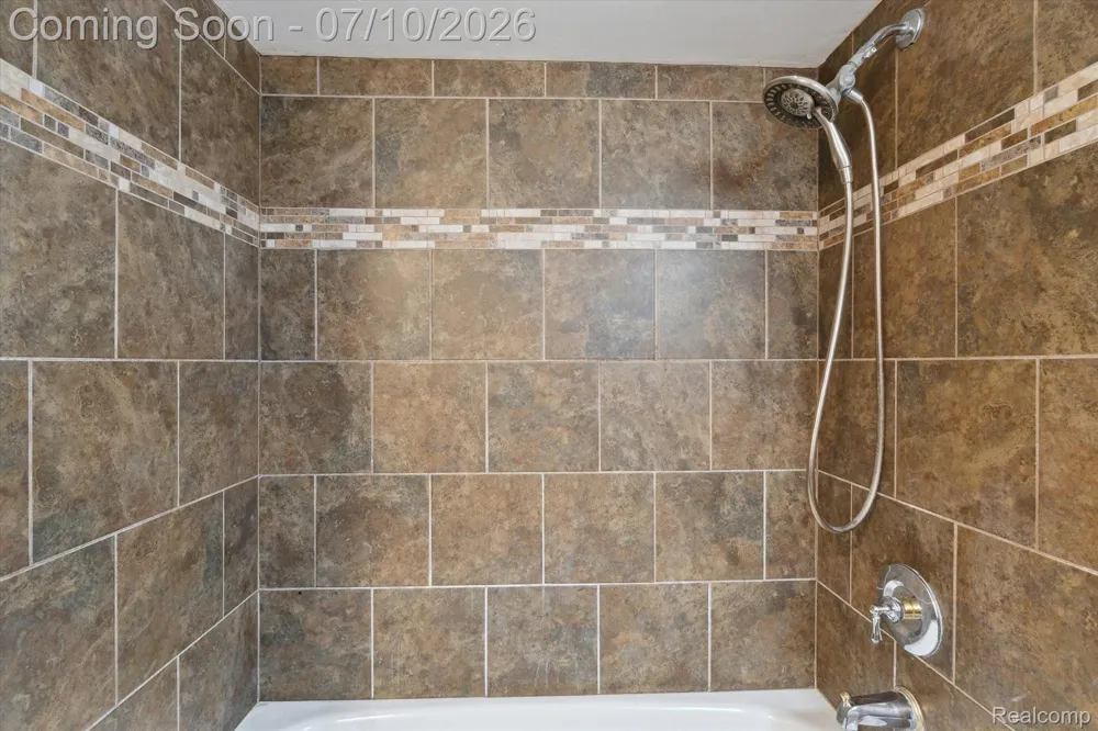 500 TROMBLEY DRIVE Troy City, MI 48083