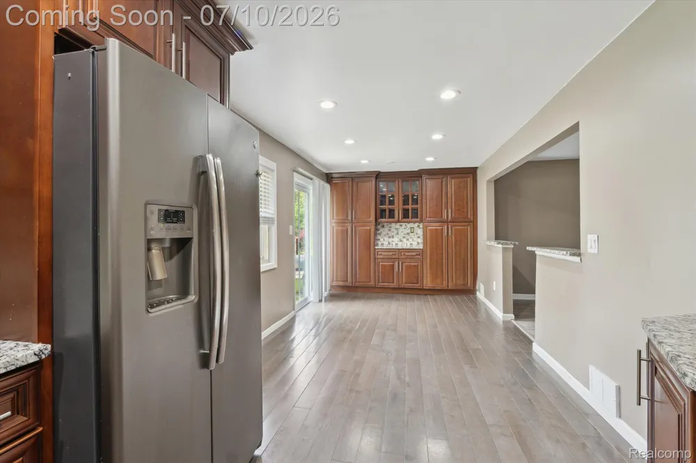 500 TROMBLEY DRIVE Troy City, MI 48083
