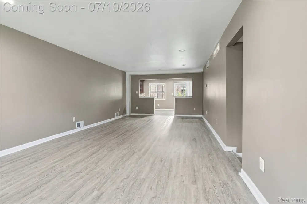 500 TROMBLEY DRIVE Troy City, MI 48083
