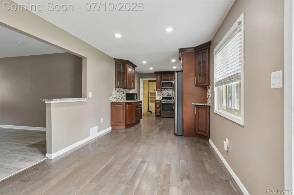 500 TROMBLEY DRIVE Troy City, MI 48083