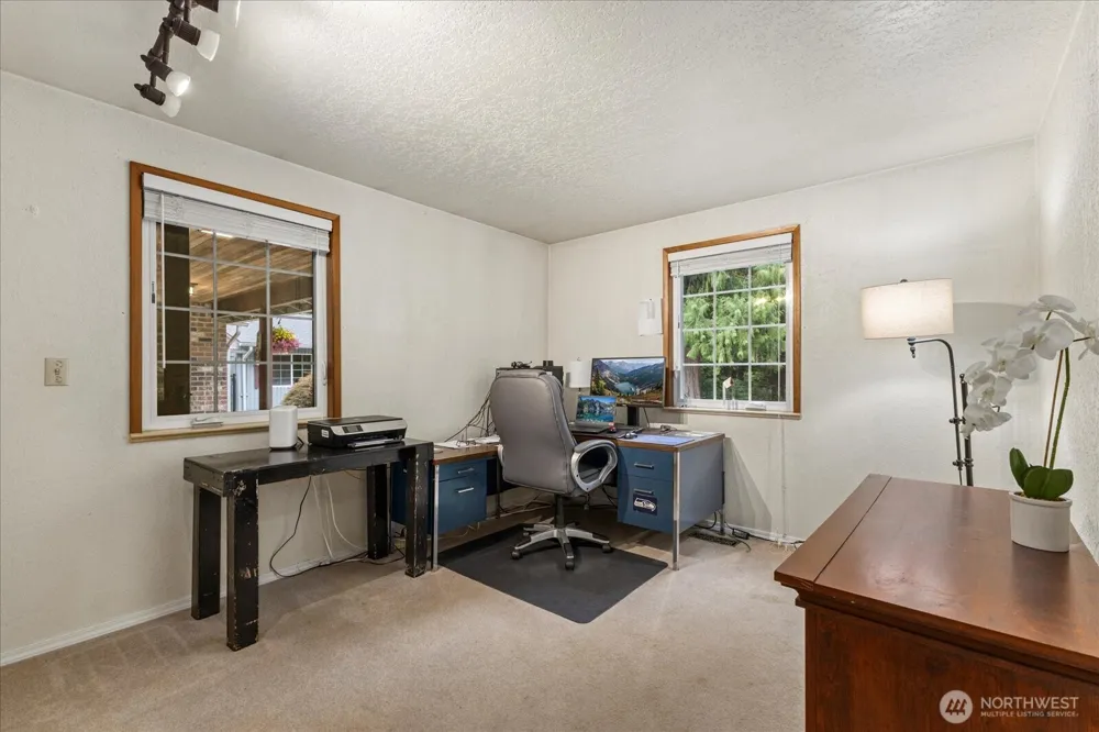 29832 Kent Black Diamond Road SE Kent, WA 98042