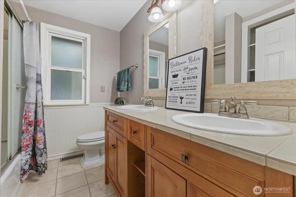 29832 Kent Black Diamond Road SE Kent, WA 98042