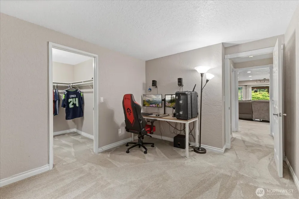 29832 Kent Black Diamond Road SE Kent, WA 98042