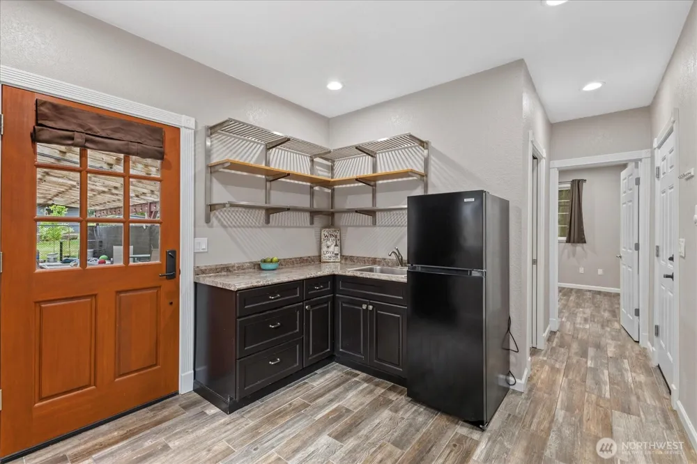 29832 Kent Black Diamond Road SE Kent, WA 98042