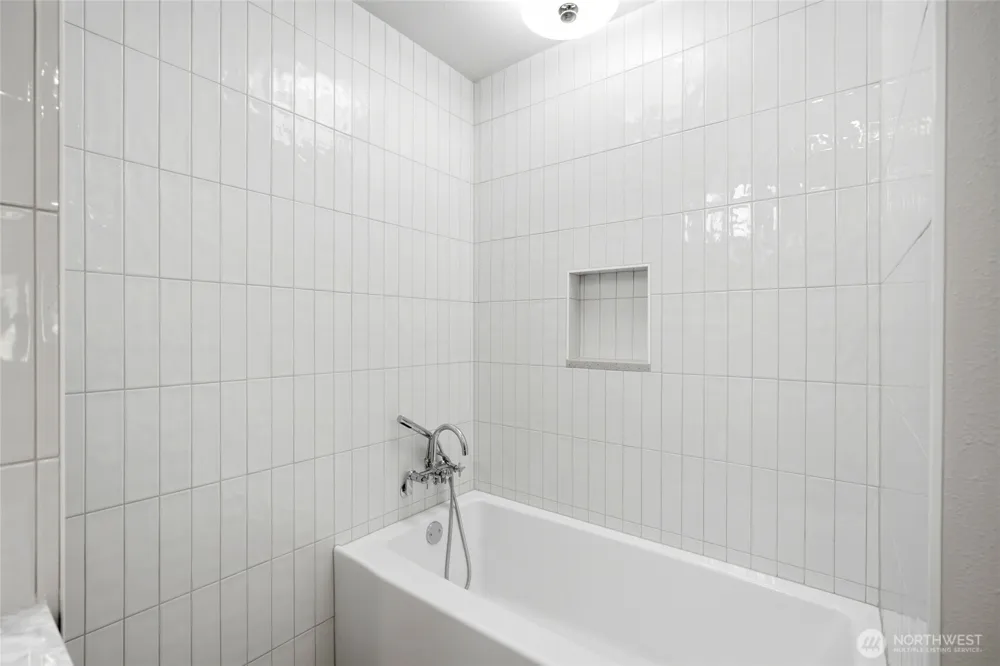 17432 Bothell Way NE #B-307 Bothell, WA 98011