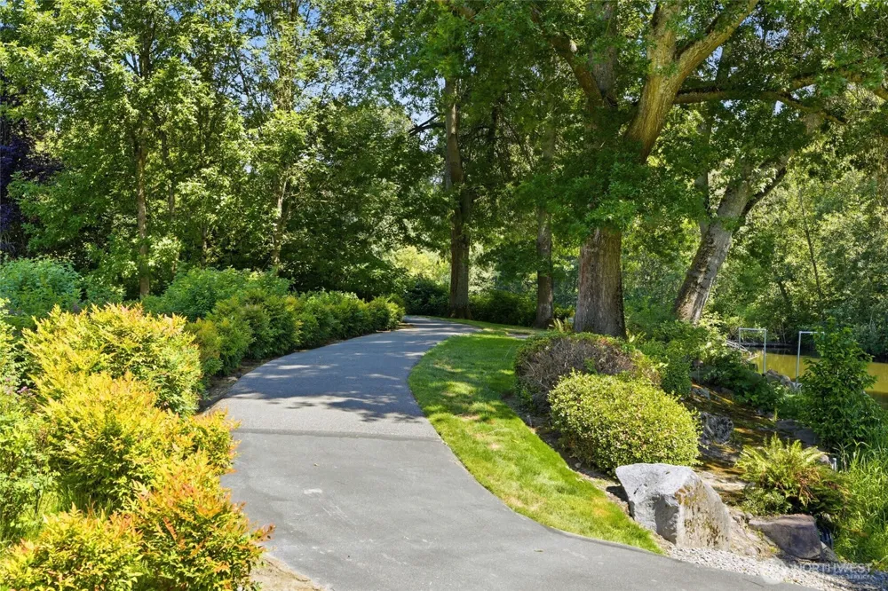 17432 Bothell Way NE #B-307 Bothell, WA 98011
