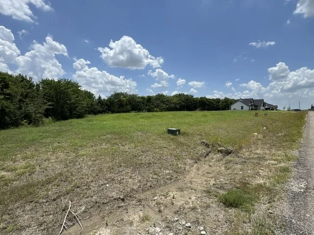 172 Cooper Lane Van Alstyne, TX 75495