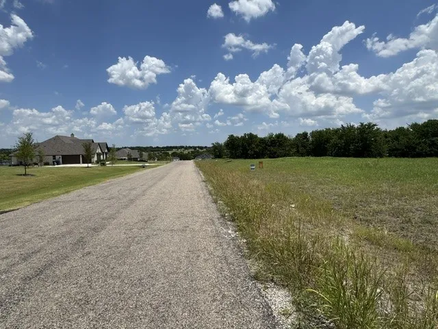 172 Cooper Lane Van Alstyne, TX 75495