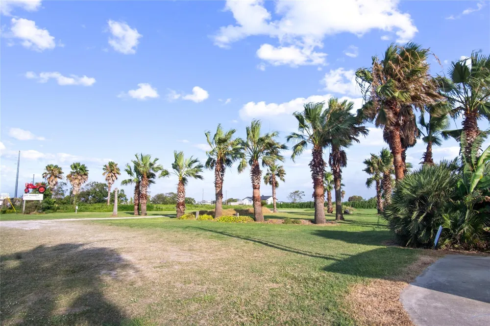 2061 Highway 87 Crystal Beach, TX 77650