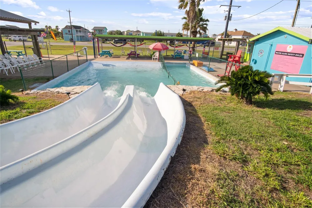 2061 Highway 87 Crystal Beach, TX 77650