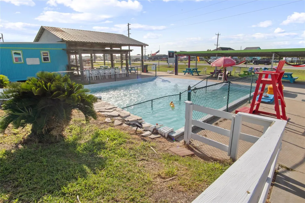 2061 Highway 87 Crystal Beach, TX 77650