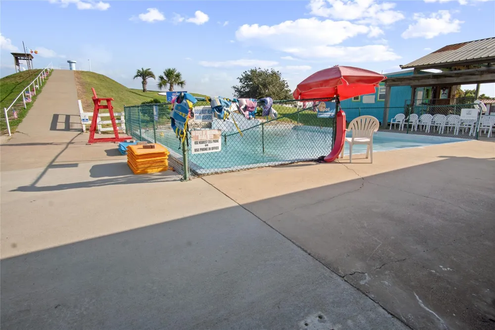 2061 Highway 87 Crystal Beach, TX 77650