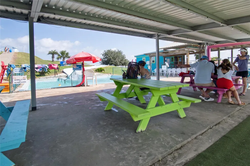 2061 Highway 87 Crystal Beach, TX 77650