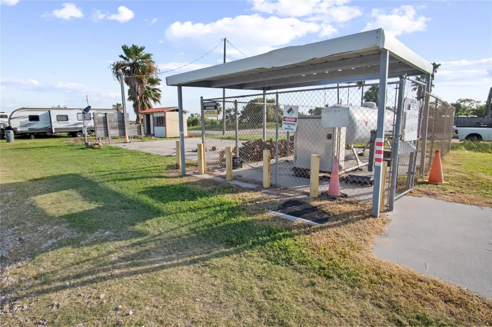 2061 Highway 87 Crystal Beach, TX 77650