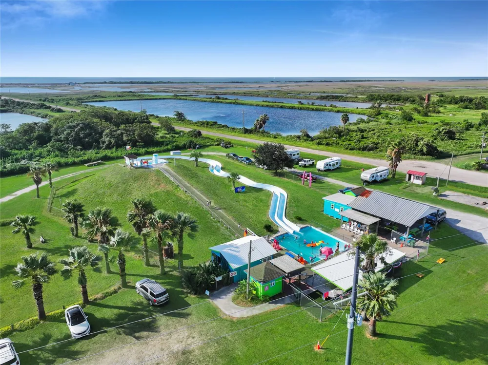2061 Highway 87 Crystal Beach, TX 77650