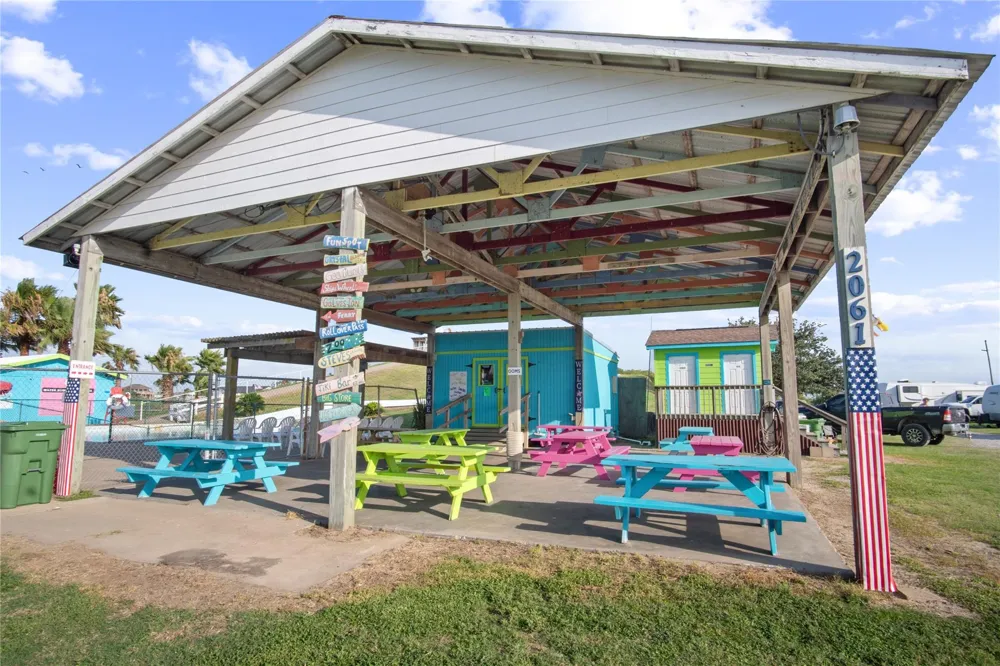 2061 Highway 87 Crystal Beach, TX 77650