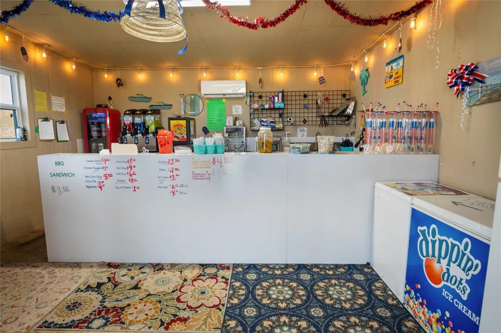 2061 Highway 87 Crystal Beach, TX 77650