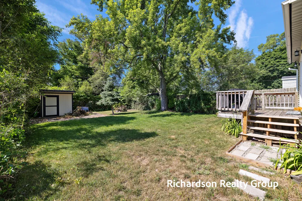 1949 Letart Avenue Muskegon, MI 49441