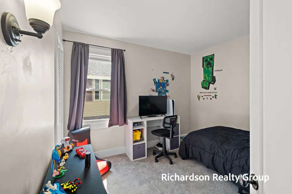 1949 Letart Avenue Muskegon, MI 49441