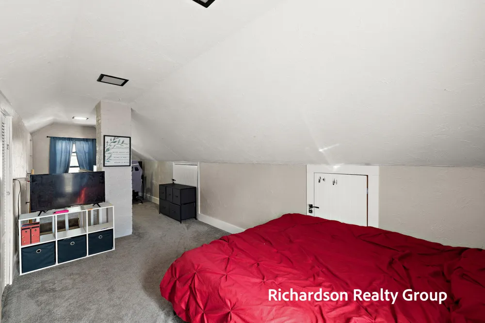 1949 Letart Avenue Muskegon, MI 49441