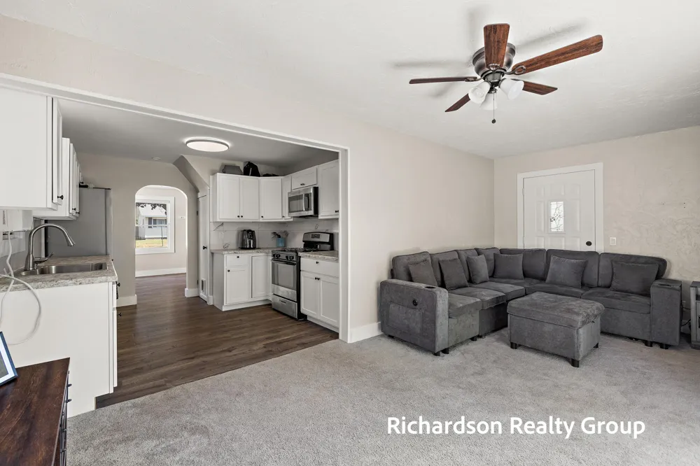 1949 Letart Avenue Muskegon, MI 49441