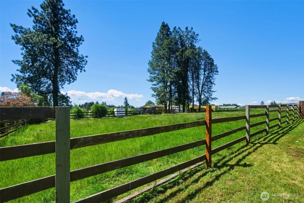 1300 NE 209th Street Ridgefield, WA 98642