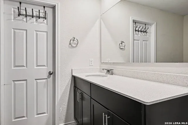 13745 Crossbow Rdg San Antonio, TX 78253