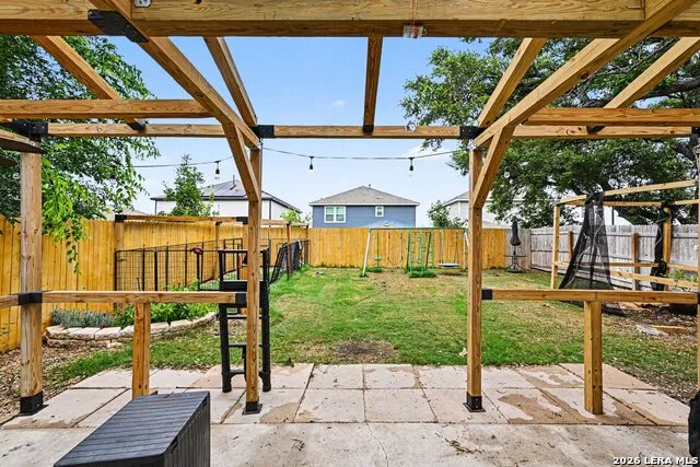 13745 Crossbow Rdg San Antonio, TX 78253
