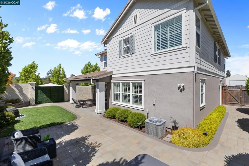 19221 Eagle View Dr Morgan Hill, CA 95037