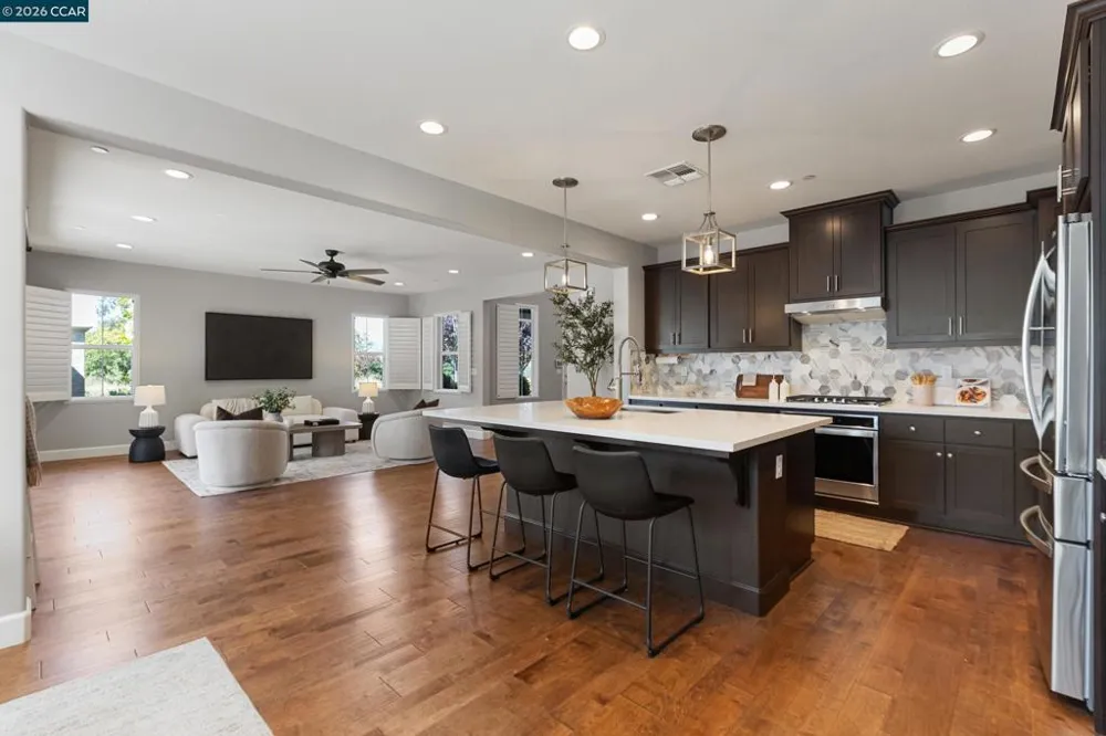 19221 Eagle View Dr Morgan Hill, CA 95037