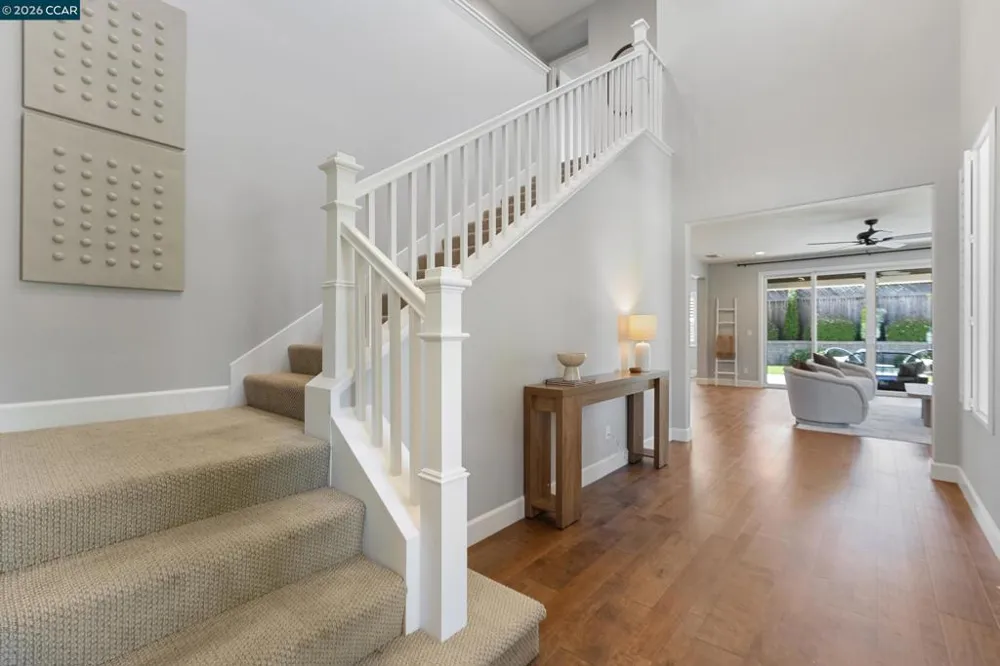 19221 Eagle View Dr Morgan Hill, CA 95037