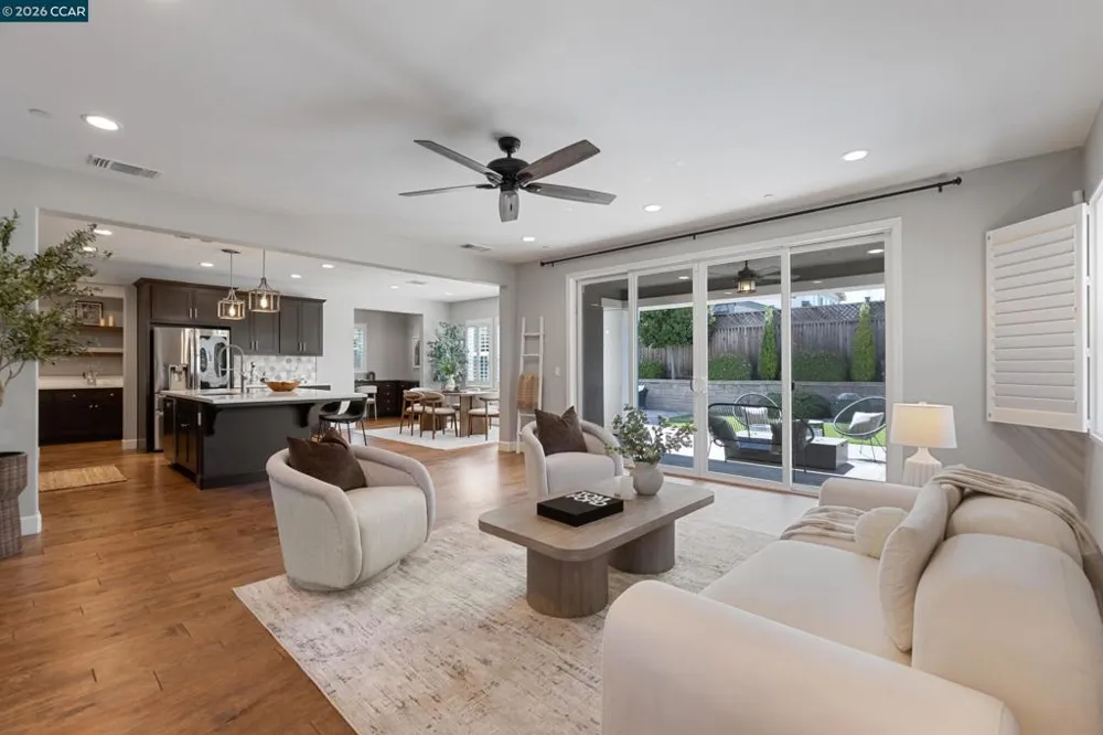19221 Eagle View Dr Morgan Hill, CA 95037