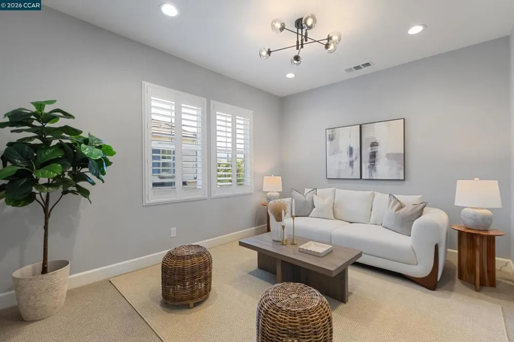 19221 Eagle View Dr Morgan Hill, CA 95037